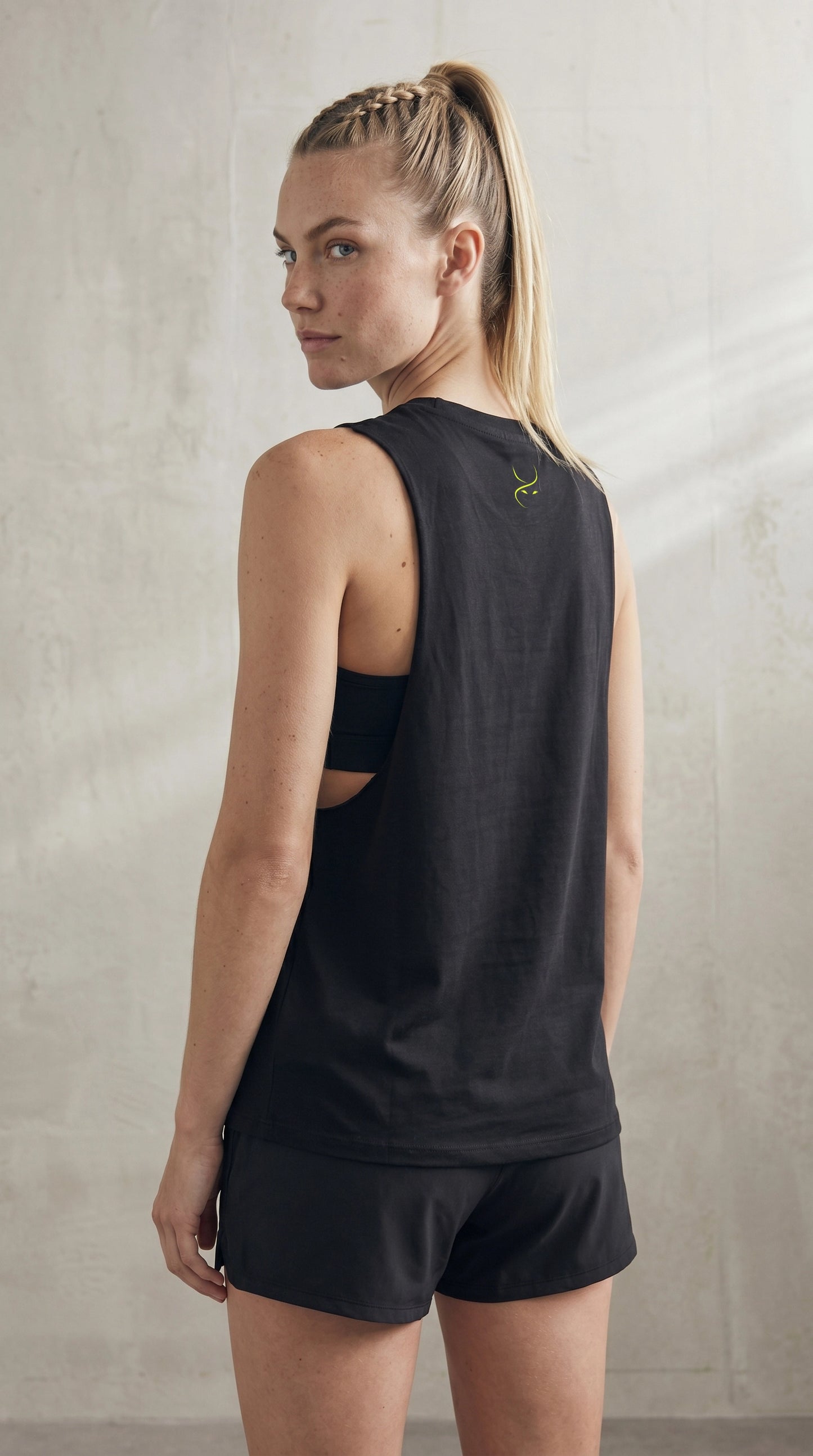 Tank Top NEVER GIVEN Damen – REPBORN