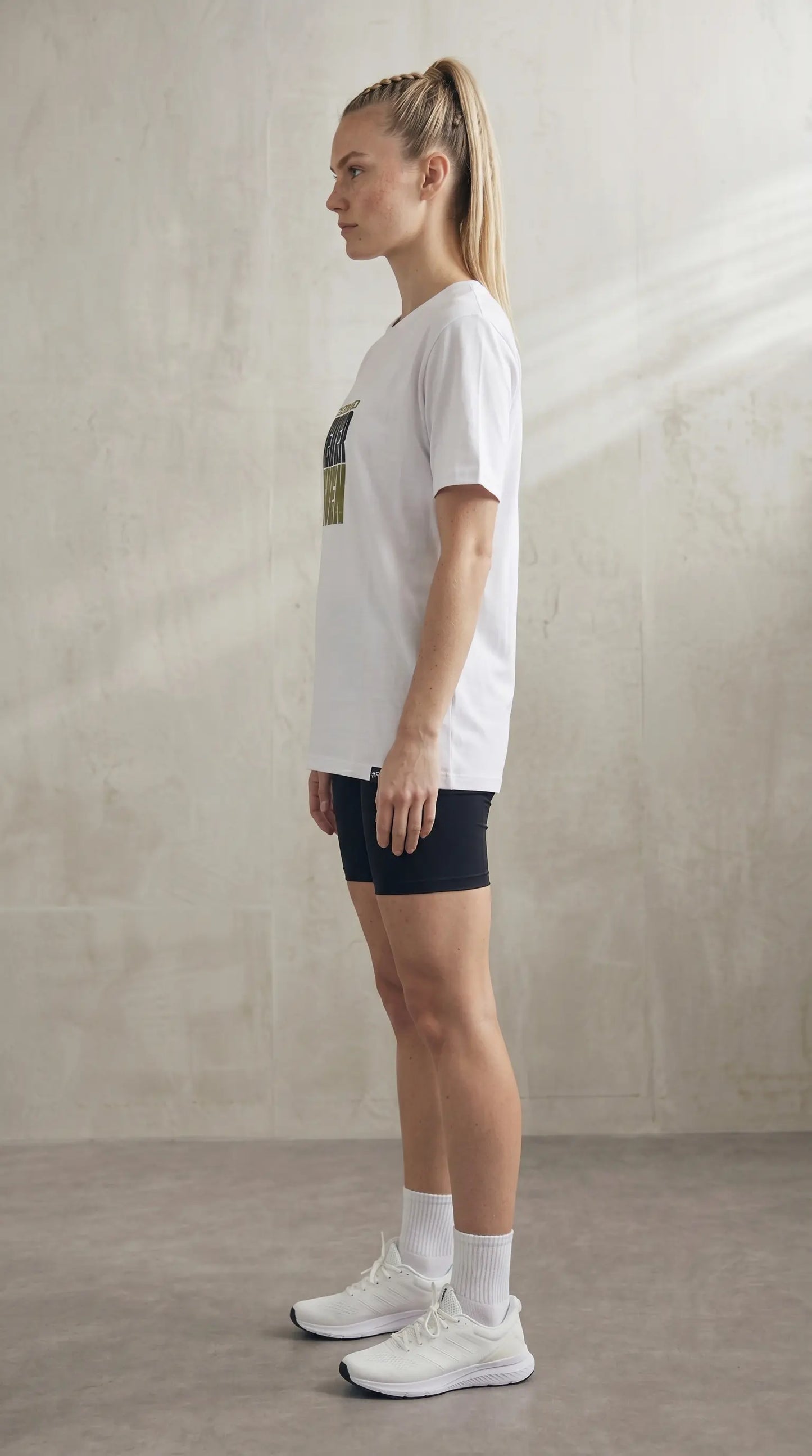 T-Shirt NEVER GIVEN Damen – REPBORN