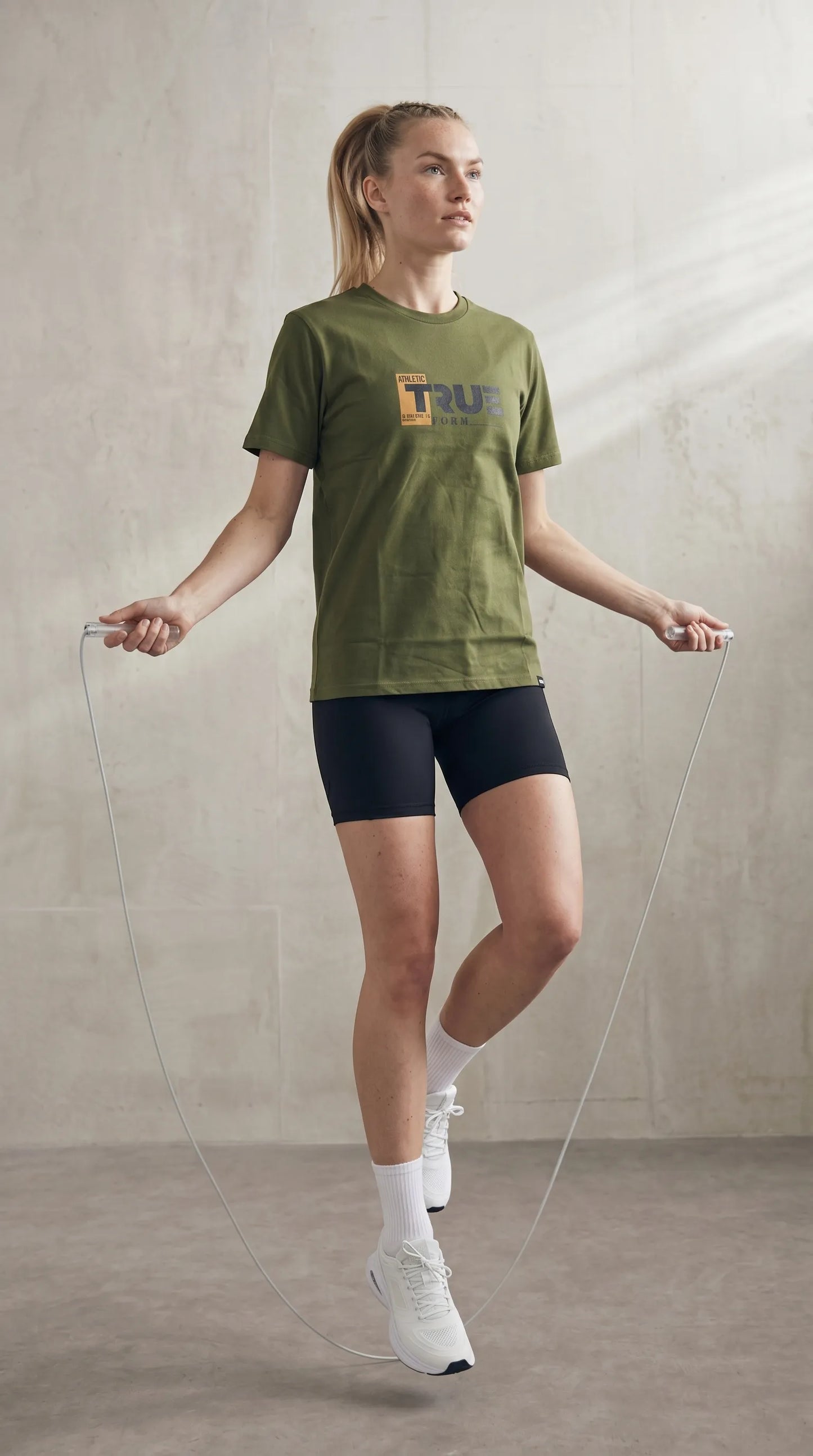 T-Shirt TRUE FORM Damen – REPBORN